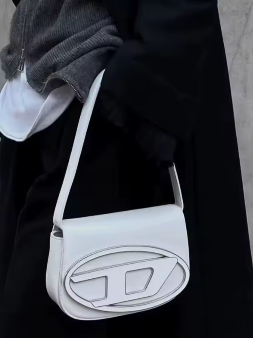 New designer inspired White Leather Shoulder Bag